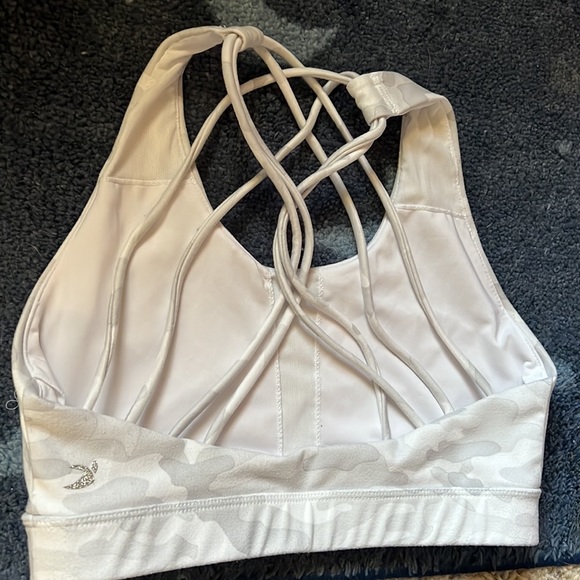 Like new/hardly worn Glyder strappy light camo sports bra in women’s size S - Picture 3 of 5